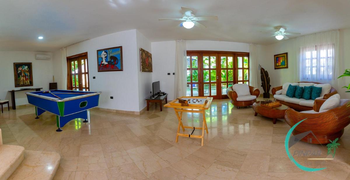 CLOSE TO THE BEACH! LUX VILLA GEMELA, 6Br, 9Bt - Housity