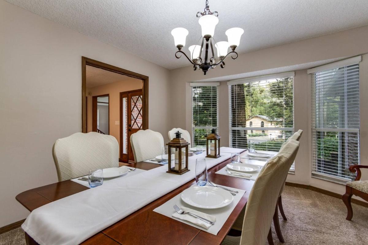 English Cottage Pool Home Florida Style - Housity