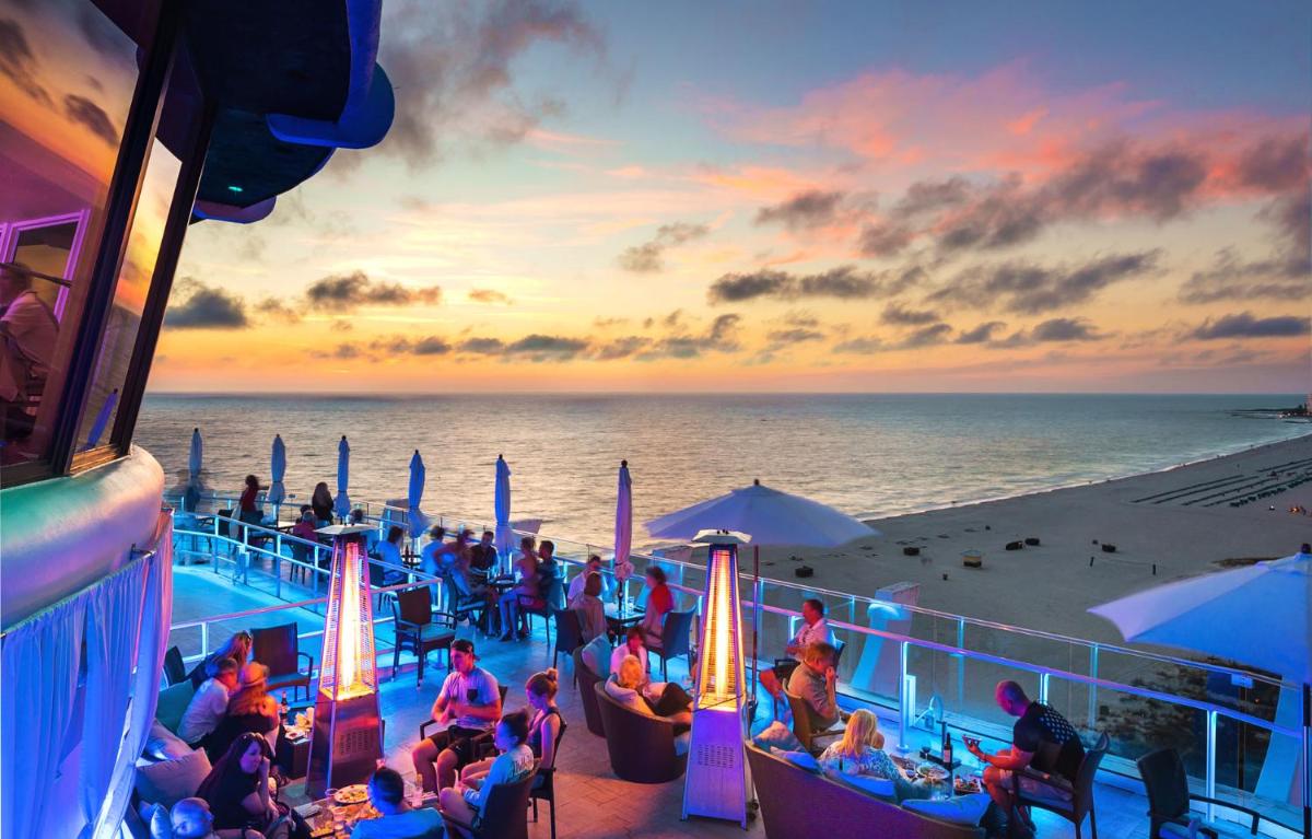 Bellwether Beach Resort - Housity