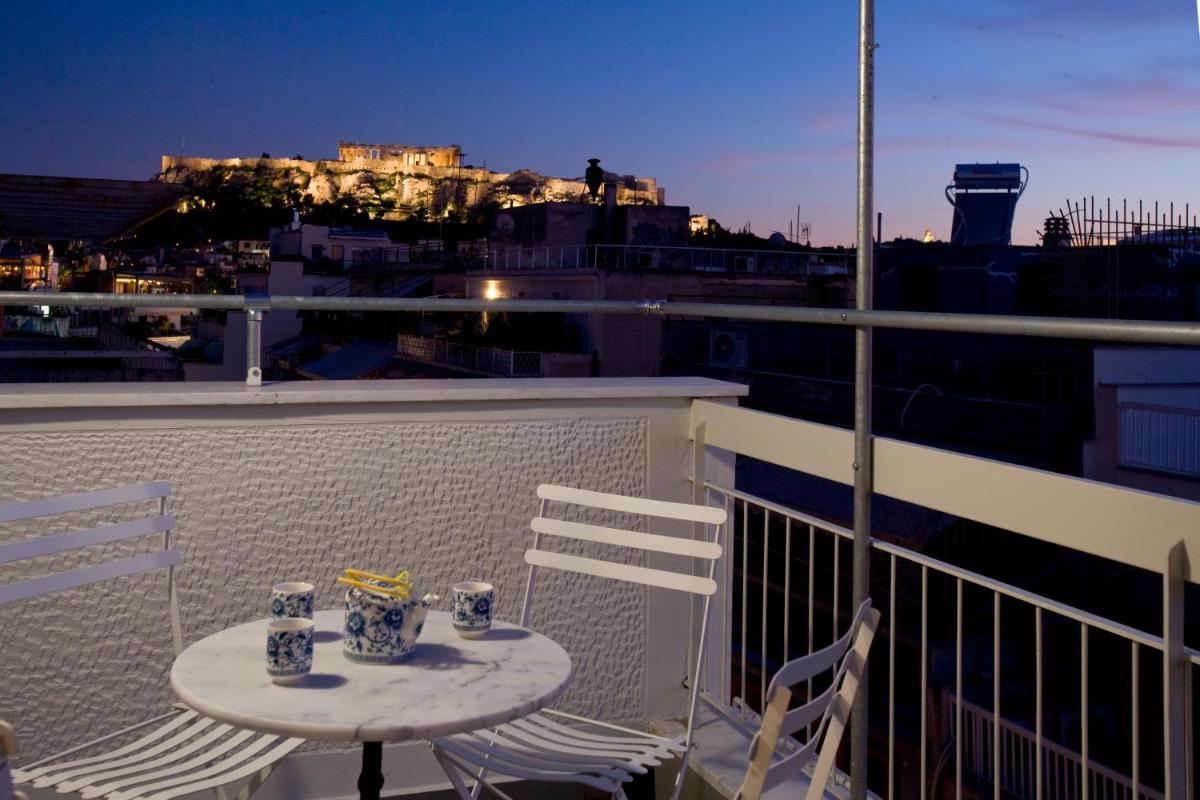 SYNATHENS APARTMENTS & STUDIOS - Housity