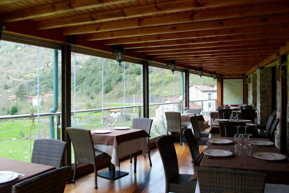 Hostal Monte Rio - Housity