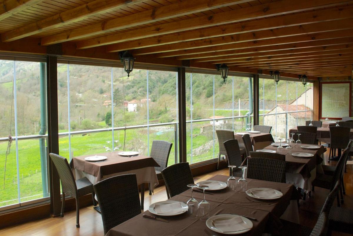 Hostal Monte Rio - Housity