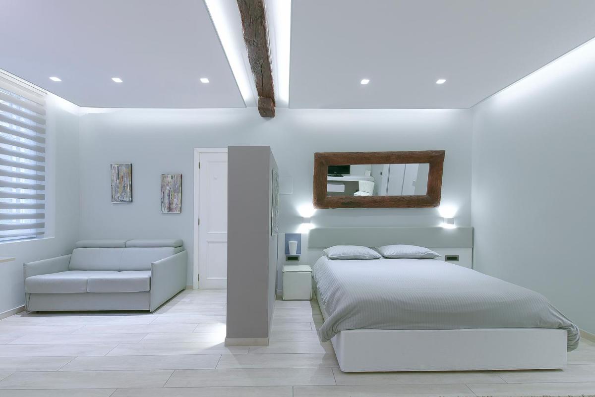 MANDRIA APARTMENTS 1 2 - Housity