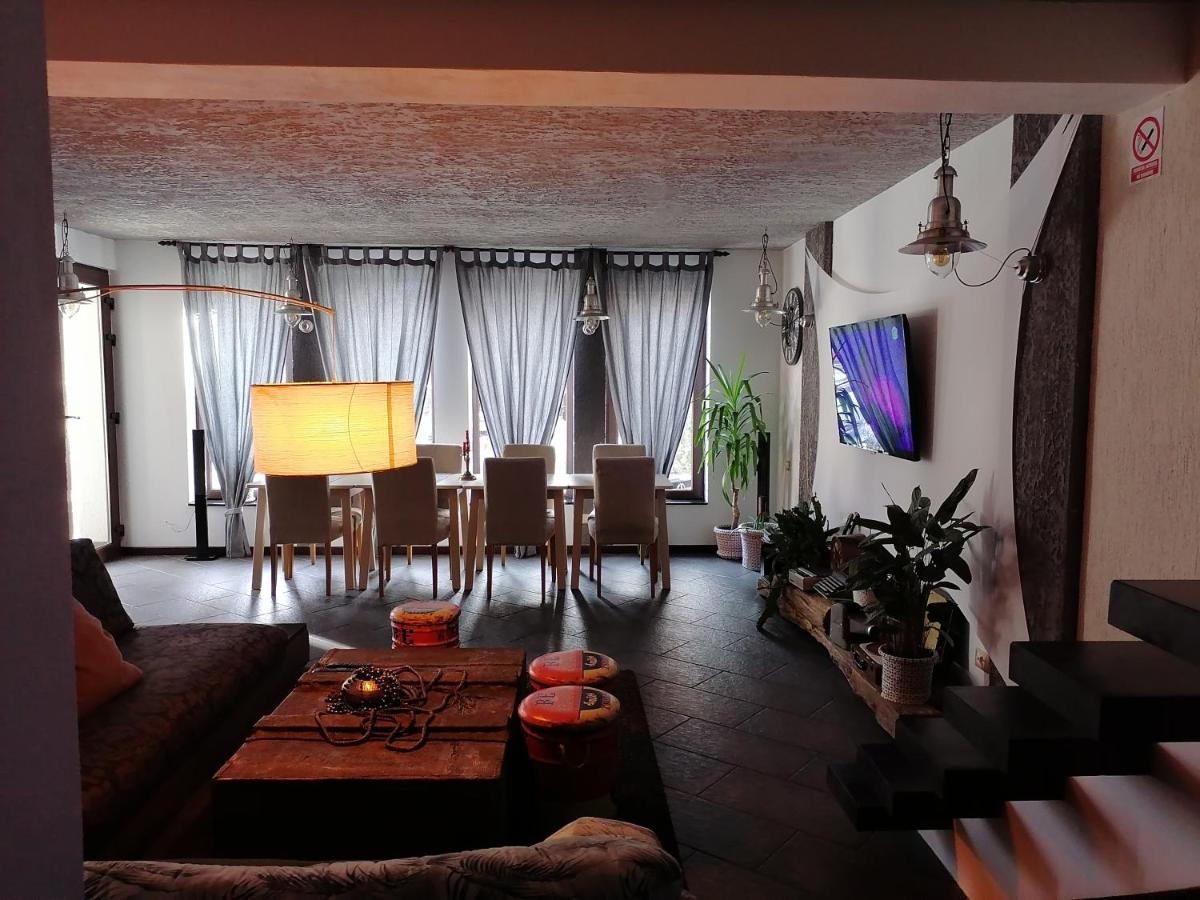 Relax - Housity