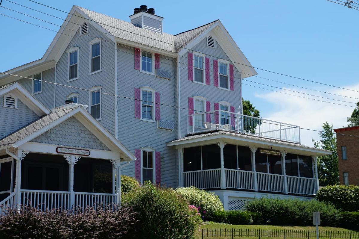 Harbor House Inn - Housity
