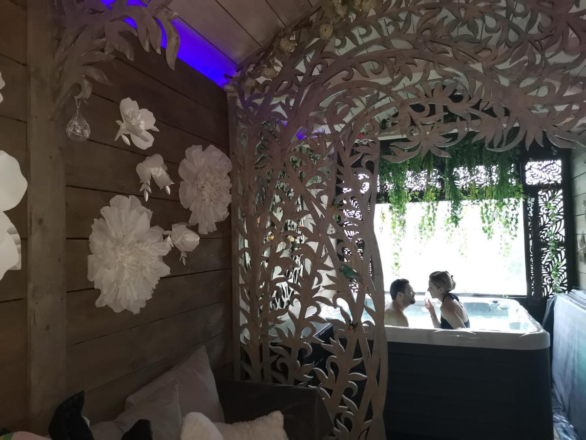 SIANDAKI NID D AMOUR AVEC JACUZZI - Housity
