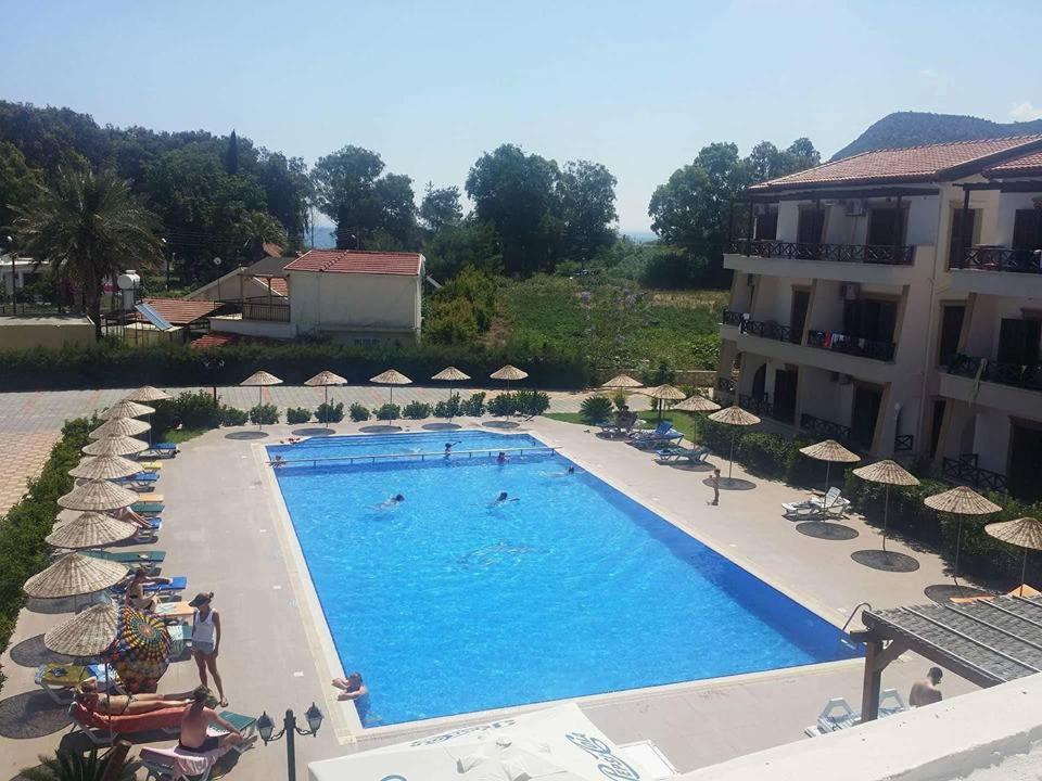 Vouni King Hotel - Housity