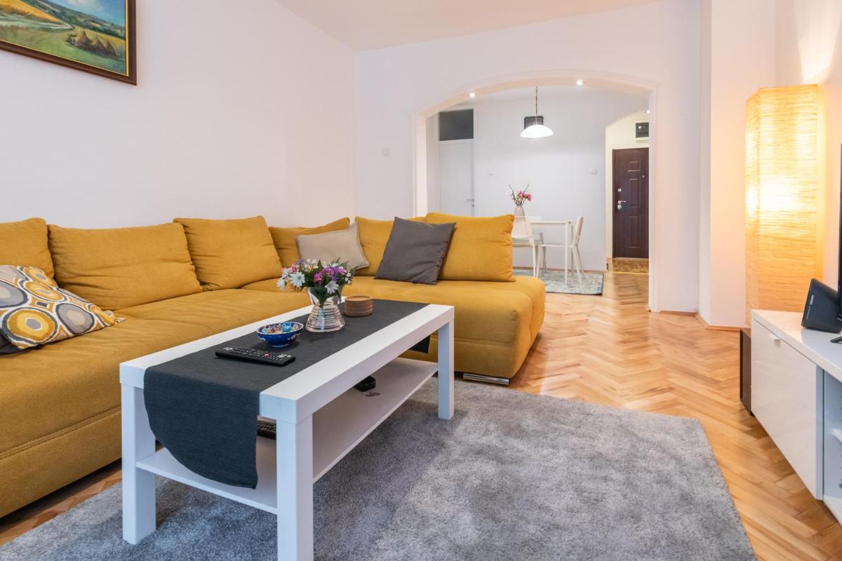 Ada City Break - Housity