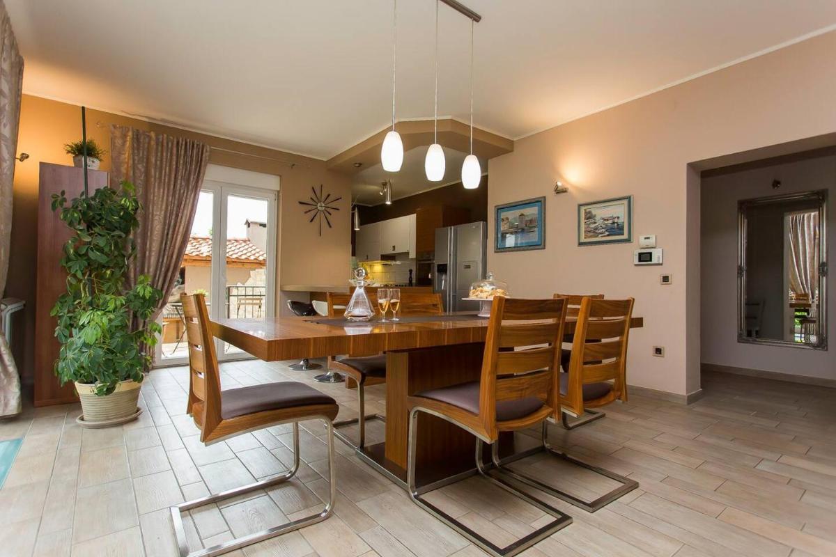 Villa Barbara - Housity