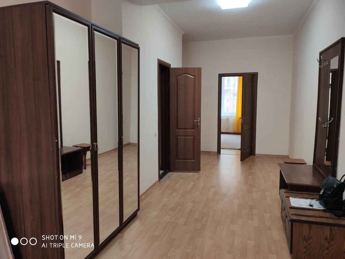 Apartments "Domovik" Івана Парканія 2а кв 19 - Housity