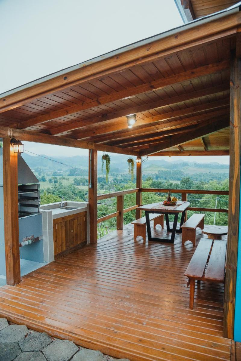 Suitetrails - Casa Container - Pousada Container da Montanha AZUL