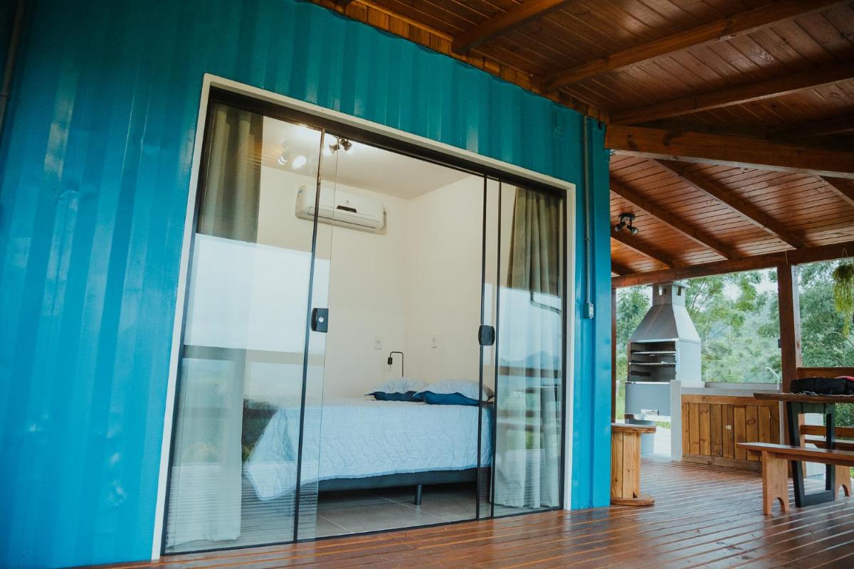 Suitetrails - Casa Container - Pousada Container da Montanha AZUL