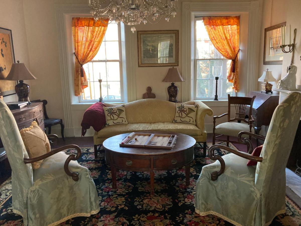 The Federal House - Housity