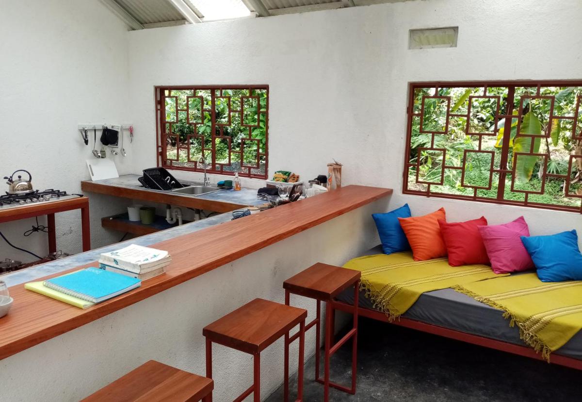 Casa Bolita - Housity