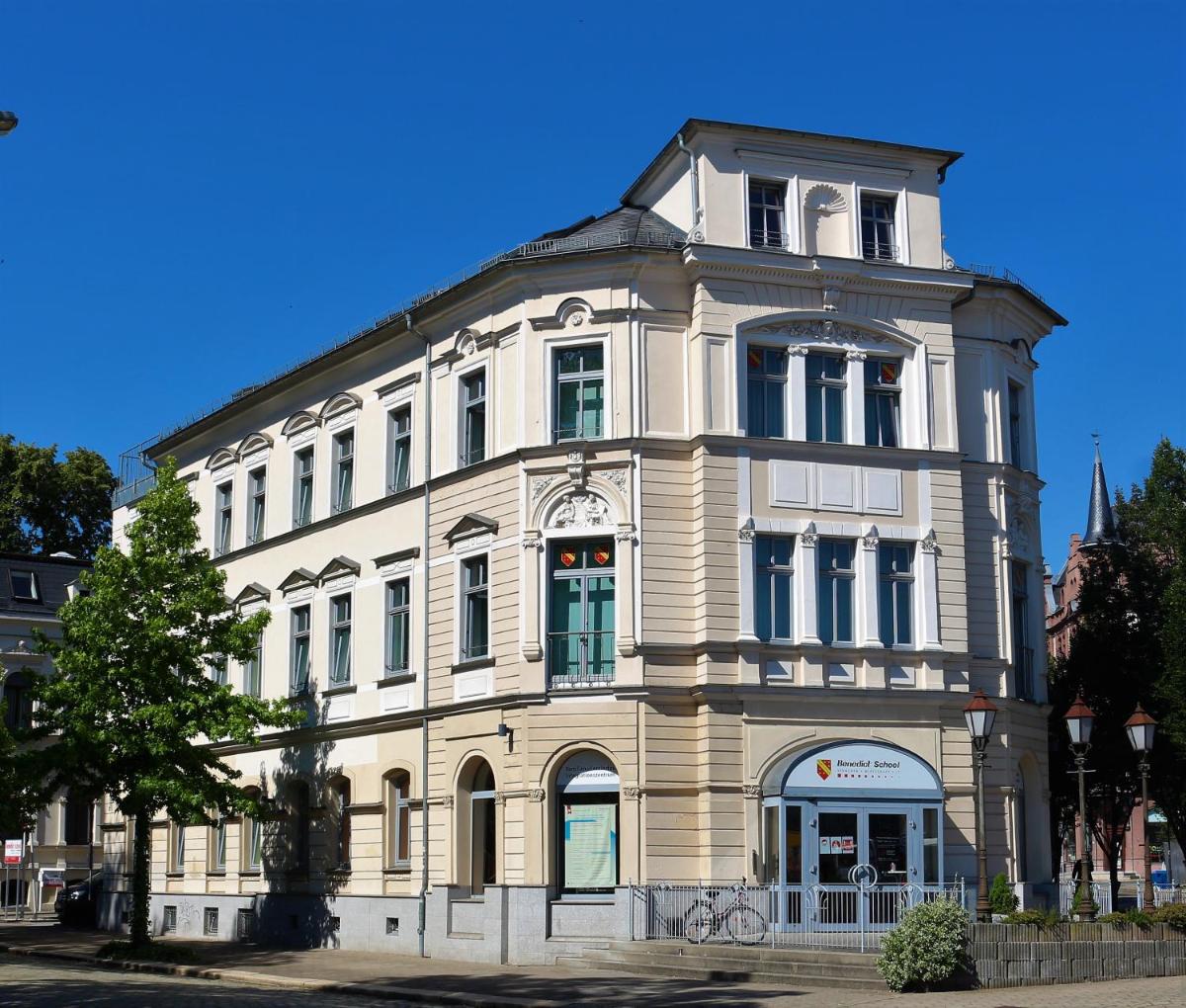 Gästewohnung 4-Raum Wohnung für 2-8 Personen - Housity