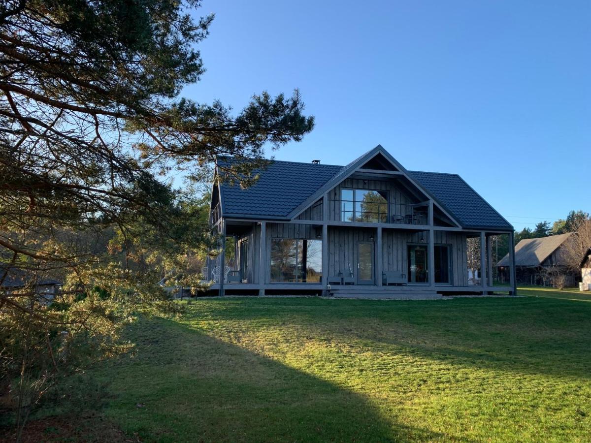 Zušu Villa - Housity