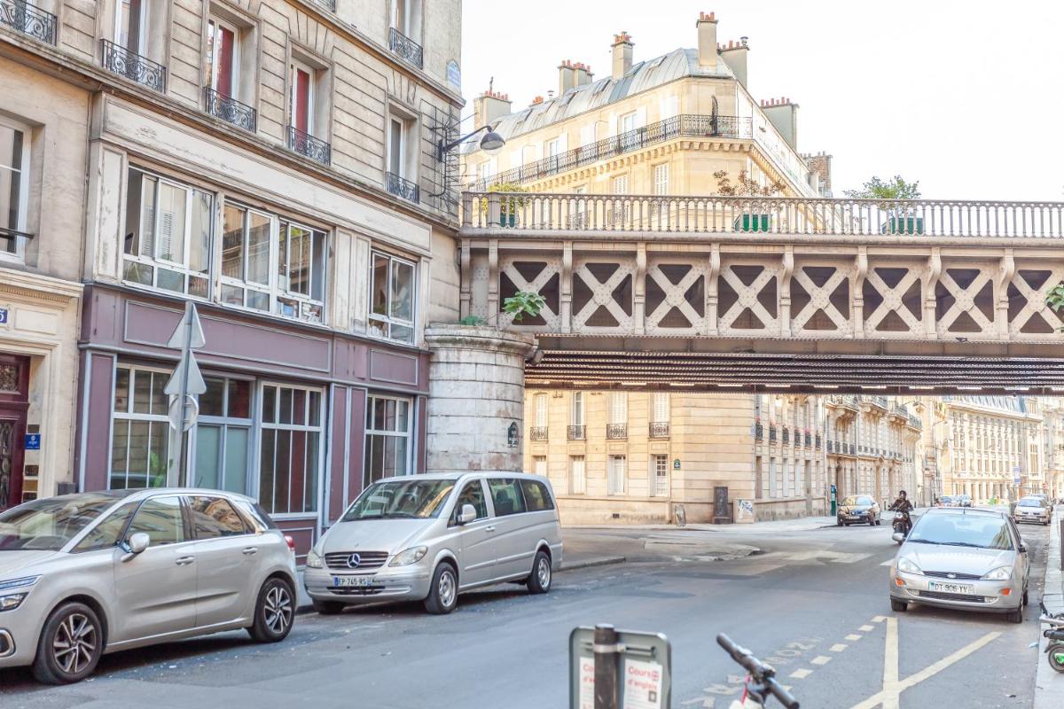Suitetrails - Greeter-Bel appartement Parisien de 70m2 - St Lazare