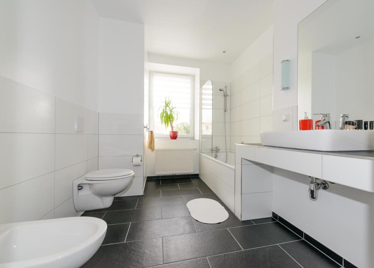 City Hotel-Pension Brandenburg - Housity