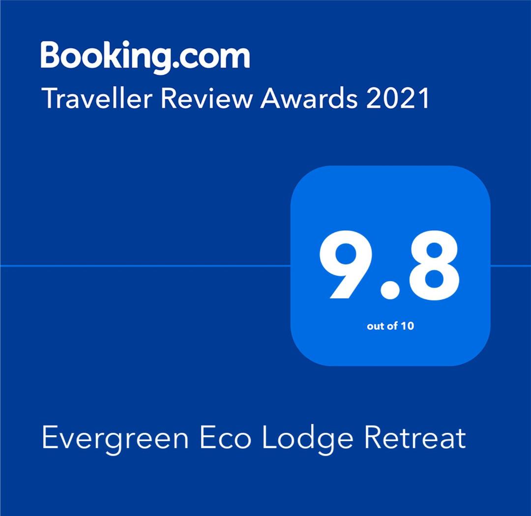 Evergreen Eco Lodge Retreat - Housity
