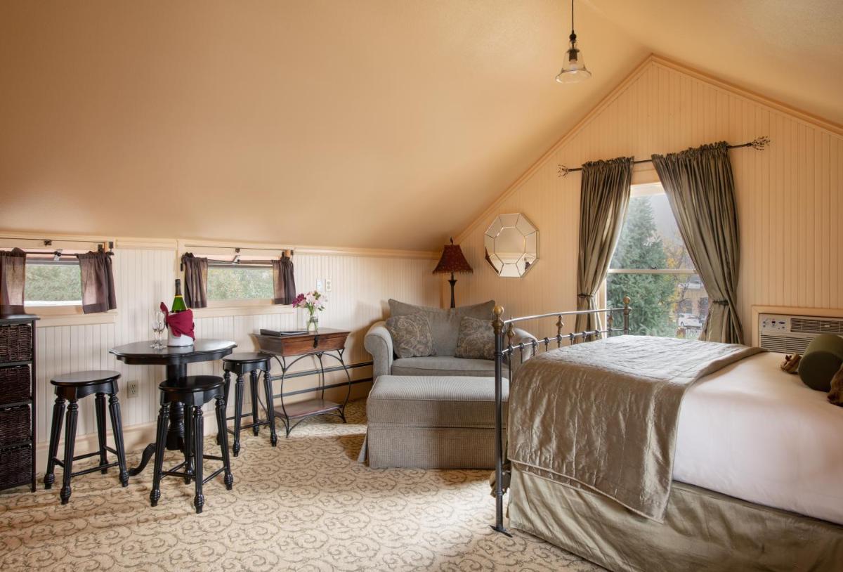 Chamberlin Inn - Housity