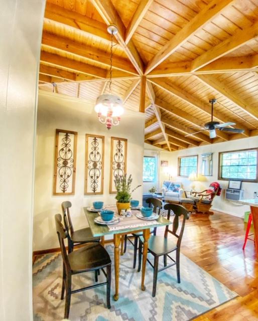 Tree House Cabin - The Original - Housity