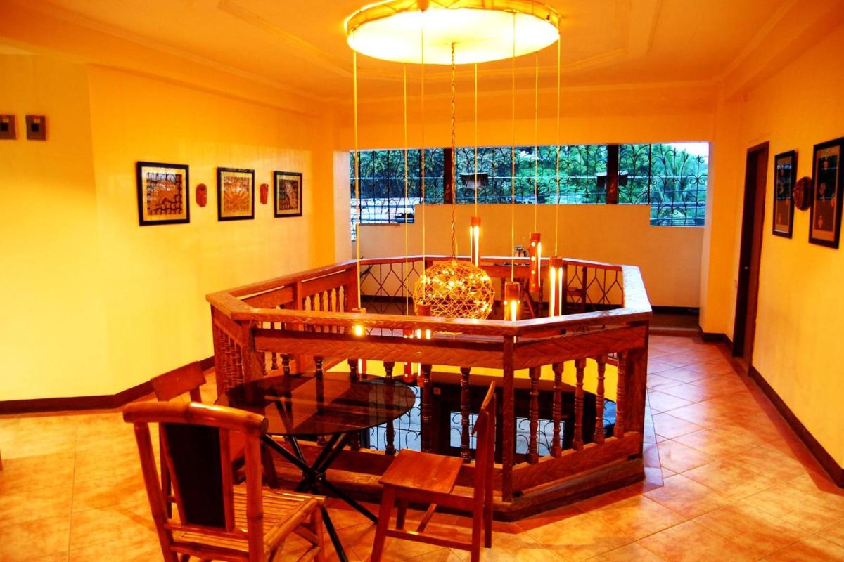 Centro Mactan Suites - Housity