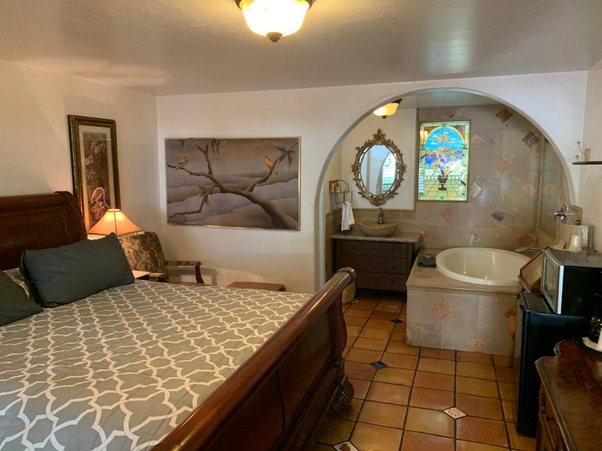 Chantico Inn - Housity