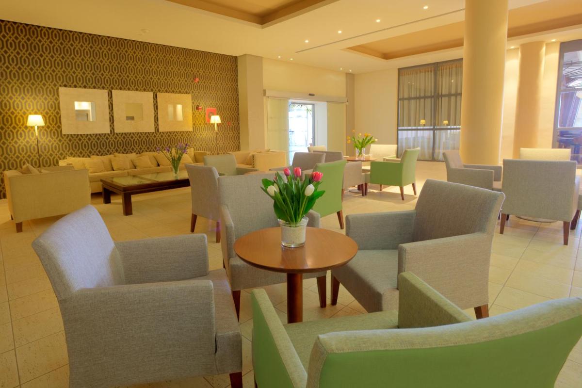 Zona de estar de Hotel Valle del Este