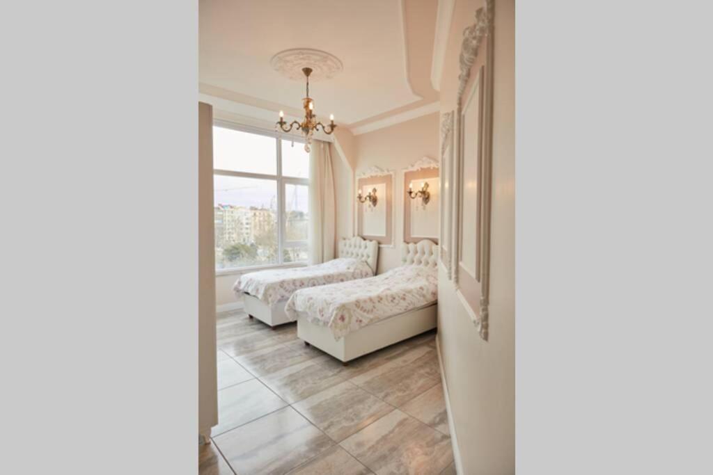 Taksim Square Apartment, Great View, Luxury - Housity