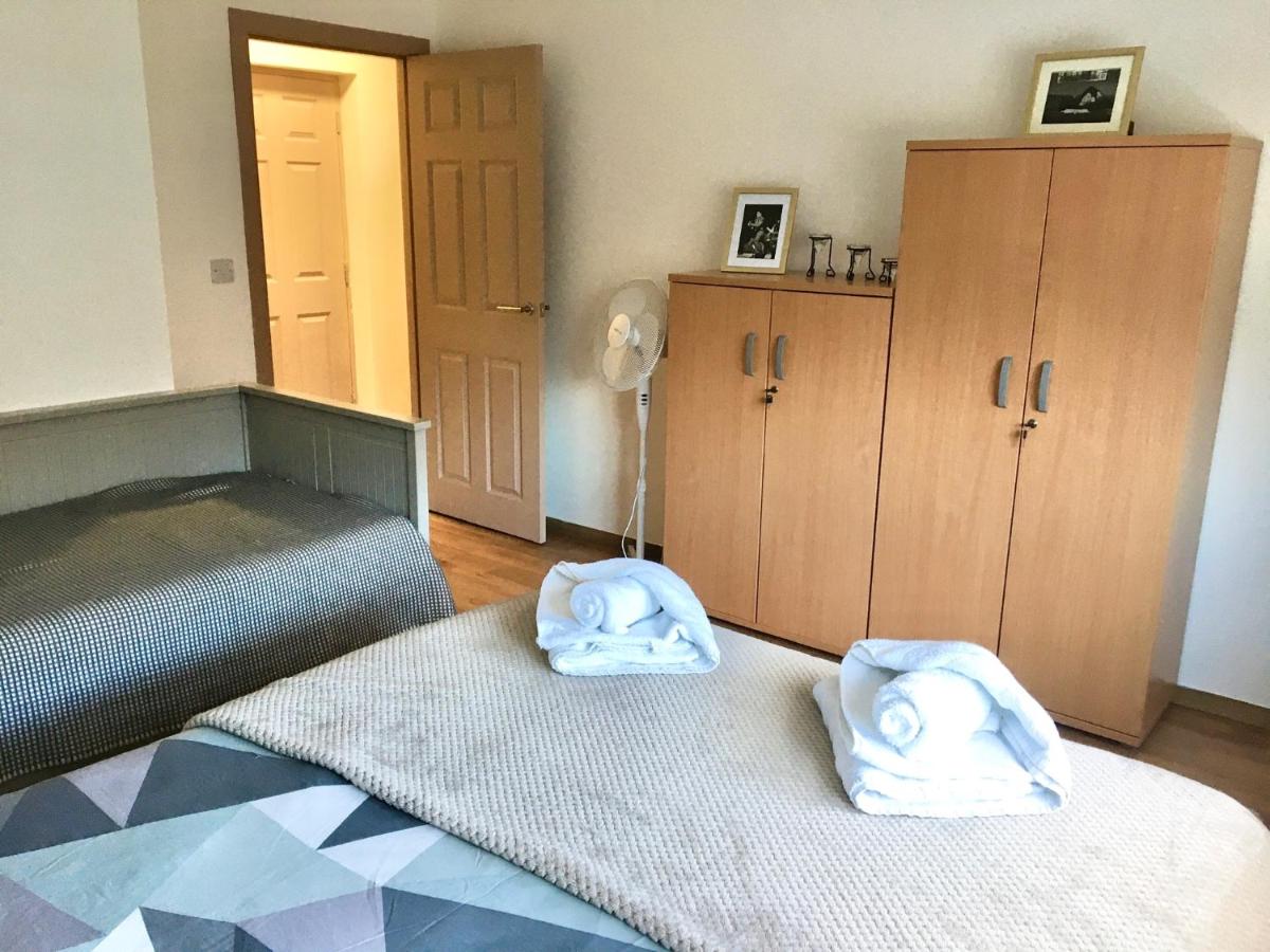 Flats near football clubs - Housity