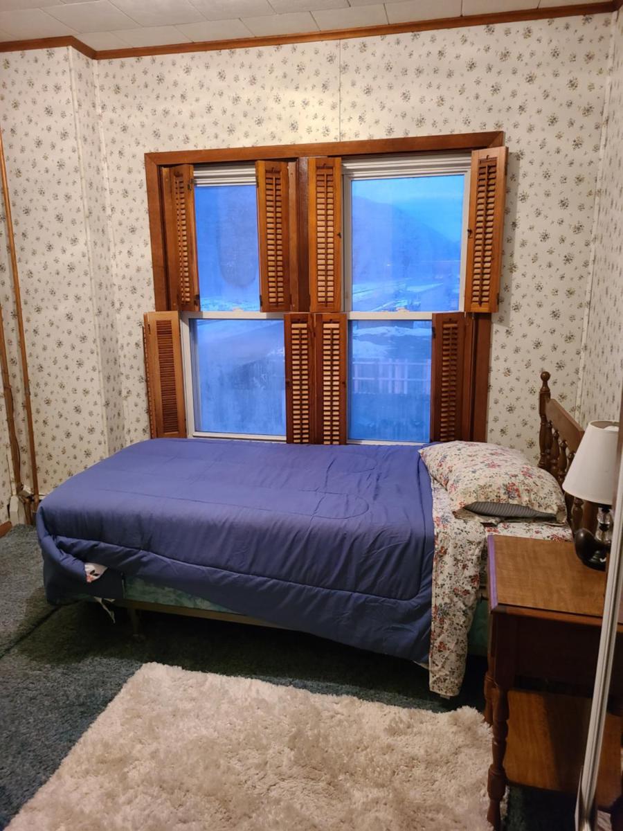 Endless Mountain Adventure - Housity