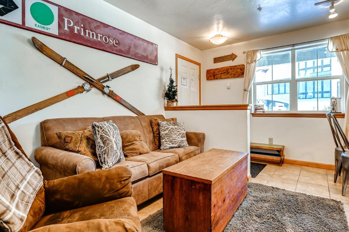 Two-Bedroom Condo at Streamside Lane - Housity