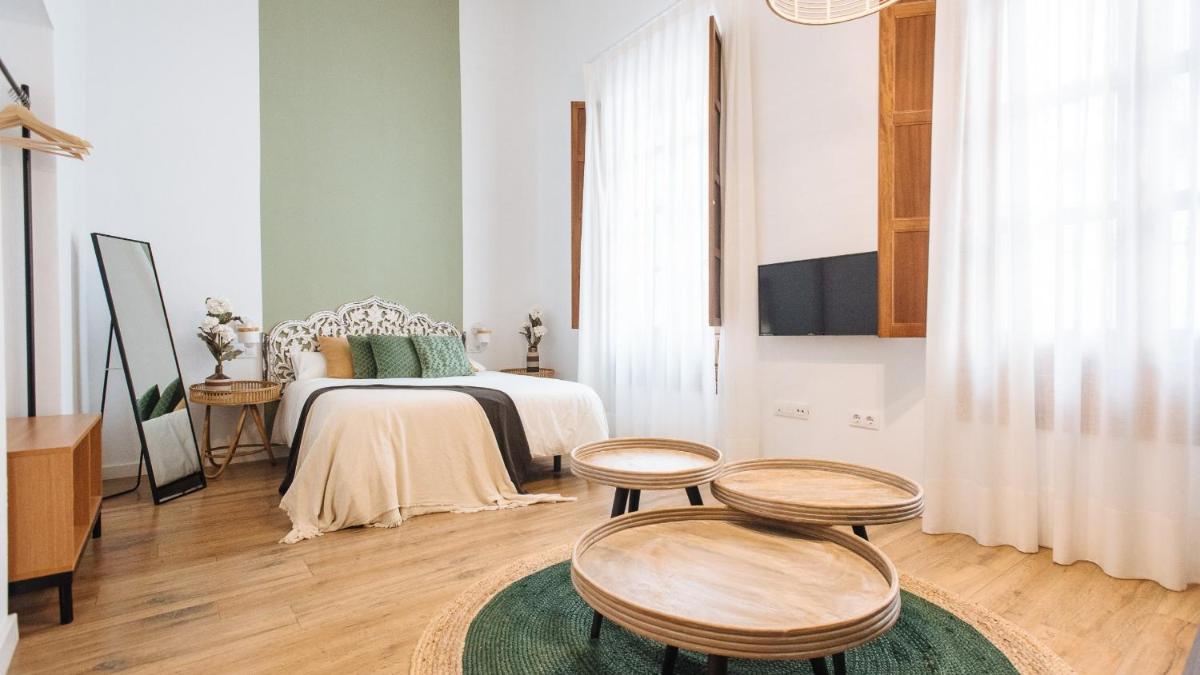 Lola de Triana Apartments - Housity