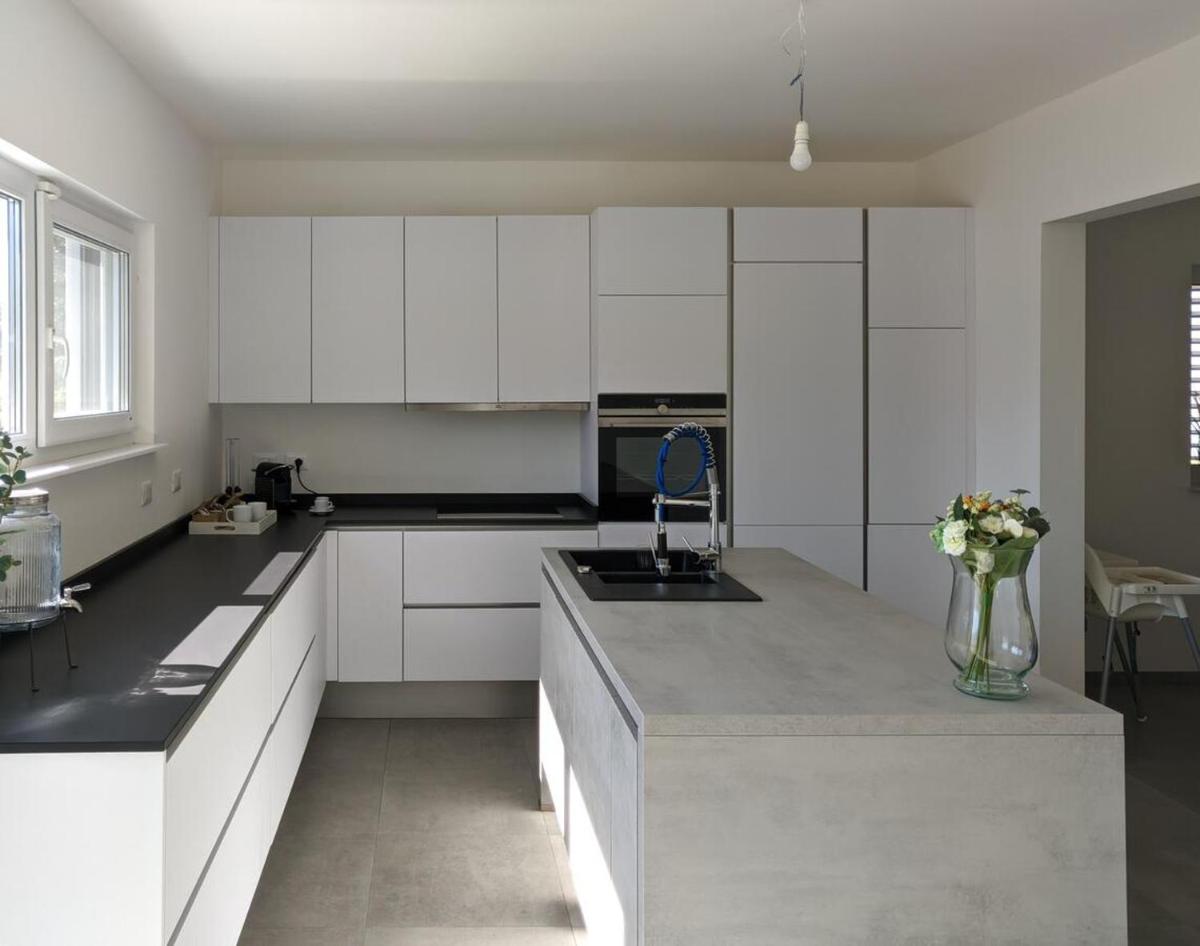 5 bedrooms house with furnished garden and wifi at Corfinio - Housity