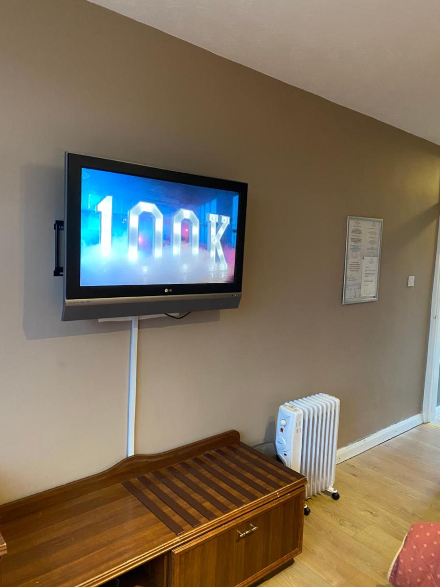 west park hotel chalets - Housity