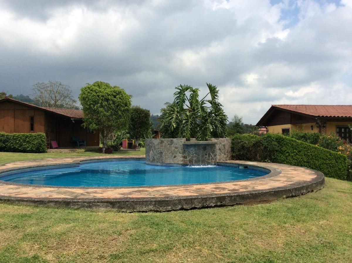 Cabanas la Chicharra - Housity