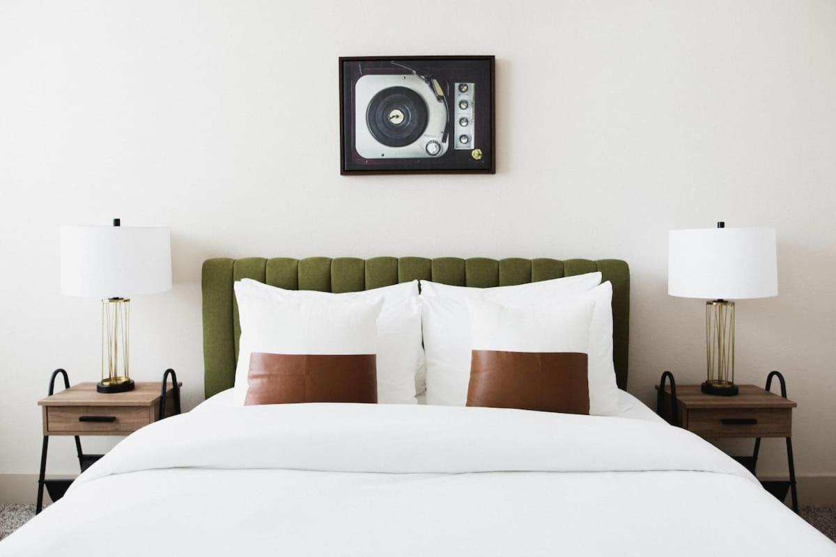 Dwella at 79 Commerce Street - Housity