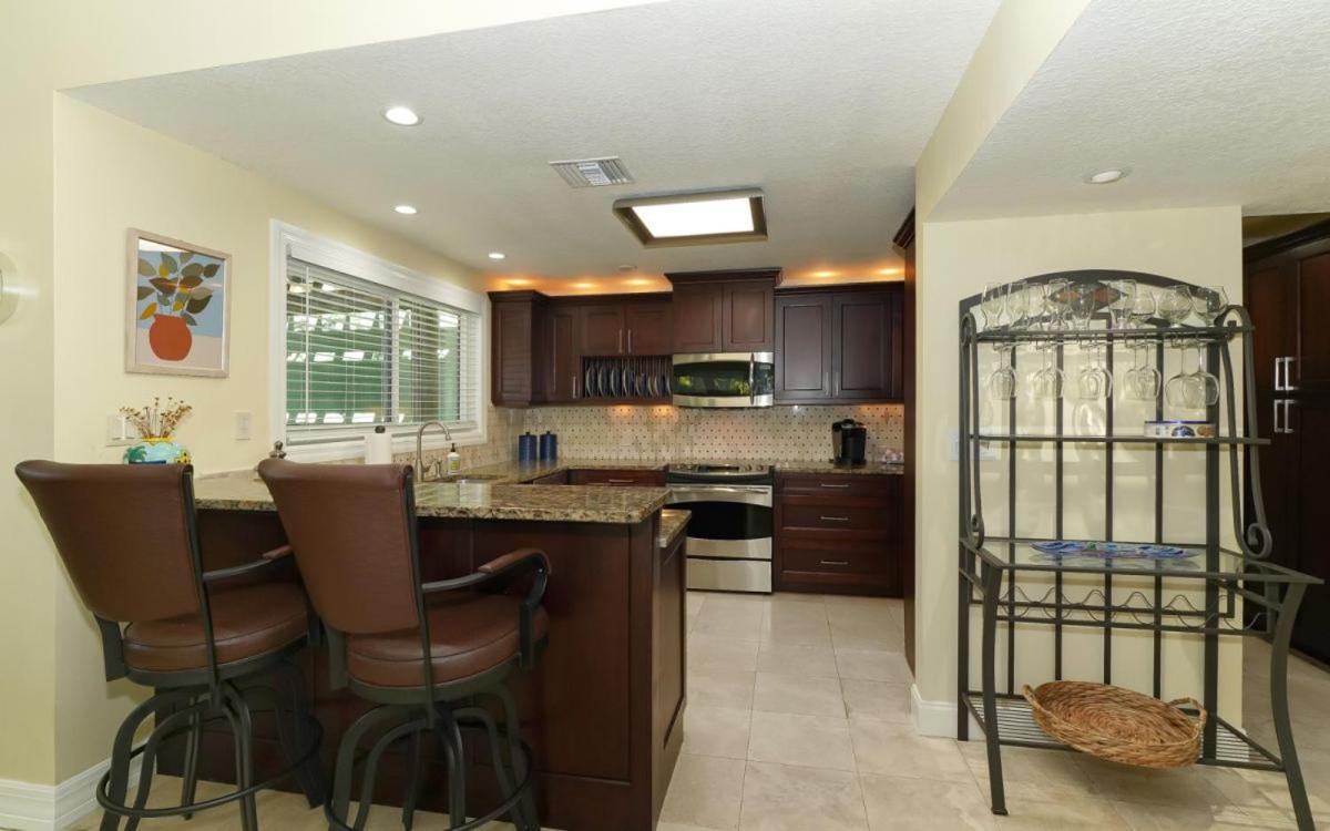Coastal Beauty - Housity