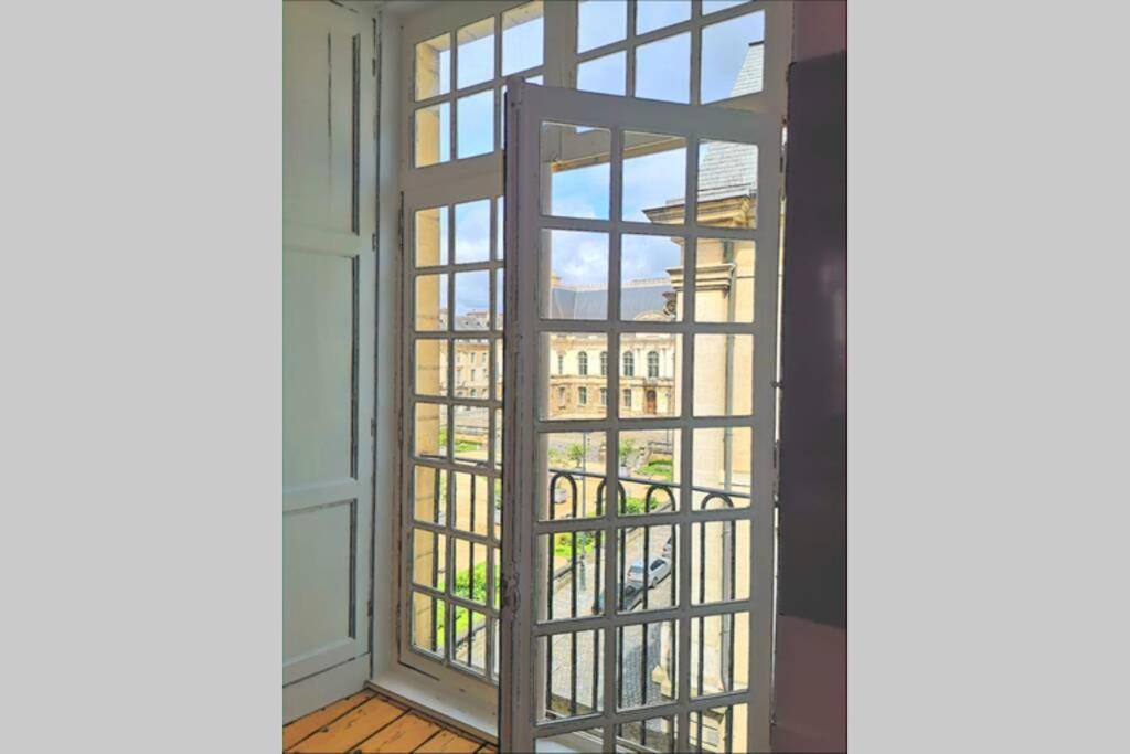 Suitetrails - House of Parlement, appartement de charme, centre historique de Rennes