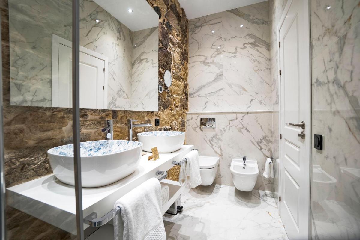 Un baño de Hotel As Torres da Hermida