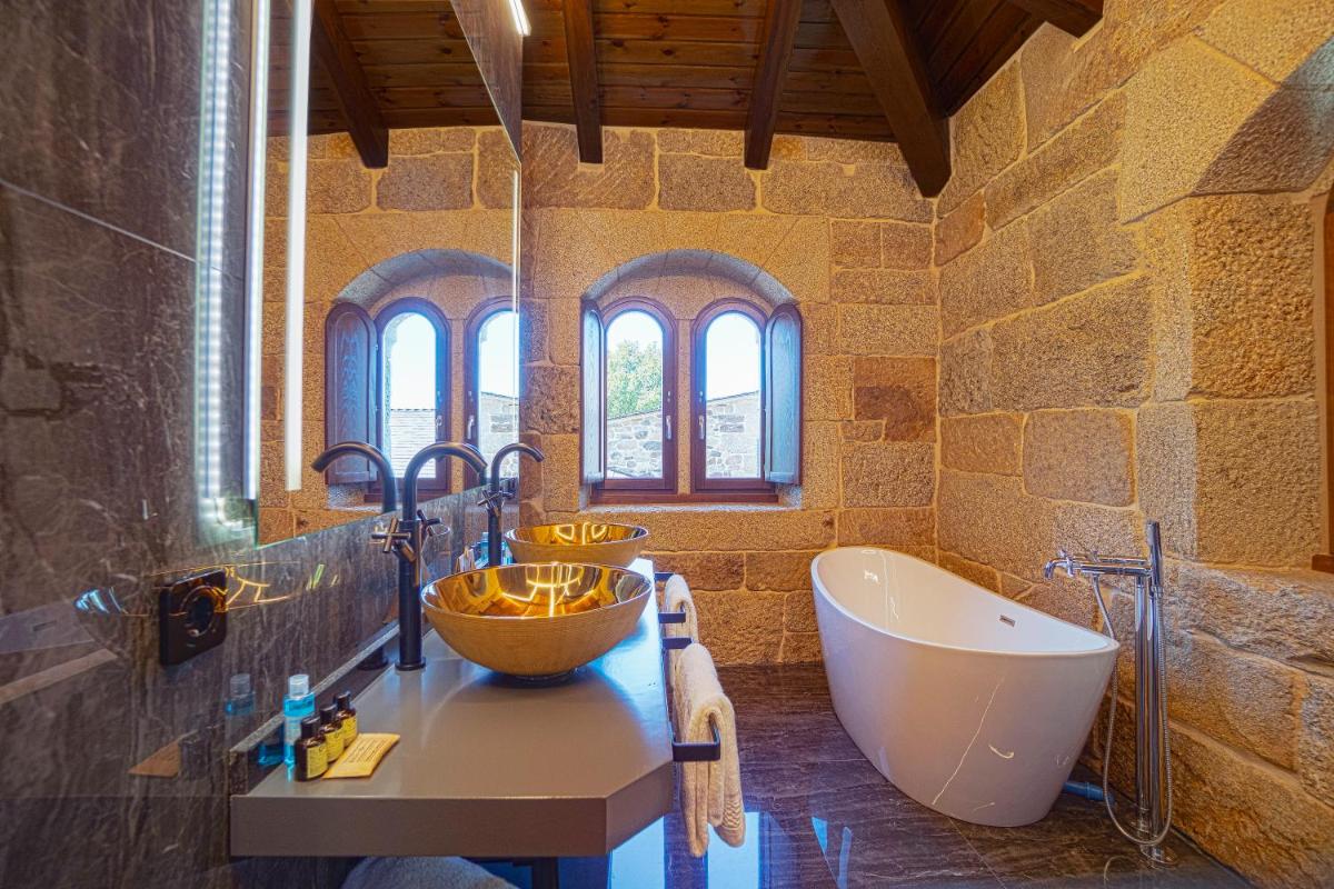 Hotel As Torres da Hermida - Housity