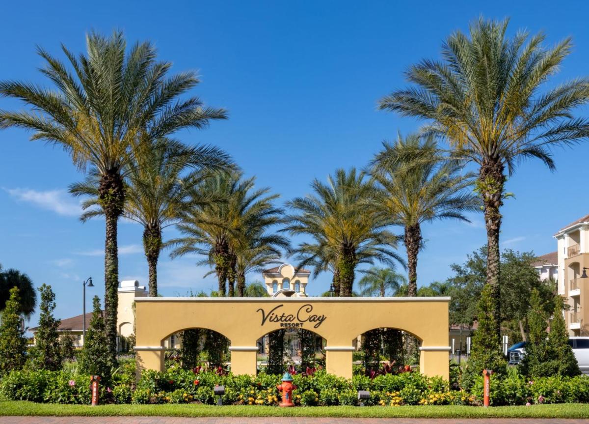 Vista Cay Resort by Millenium at Universal Blvd. - Housity