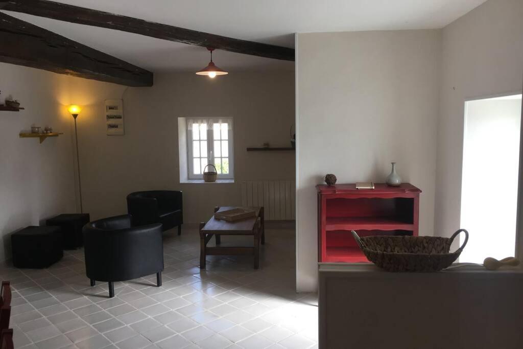 logement indépendant LE POULAILLER proche Guédelon - Housity