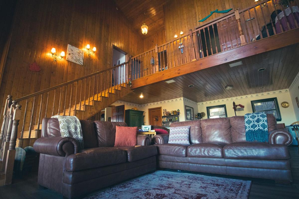 Tucker Peak Lodge - Housity
