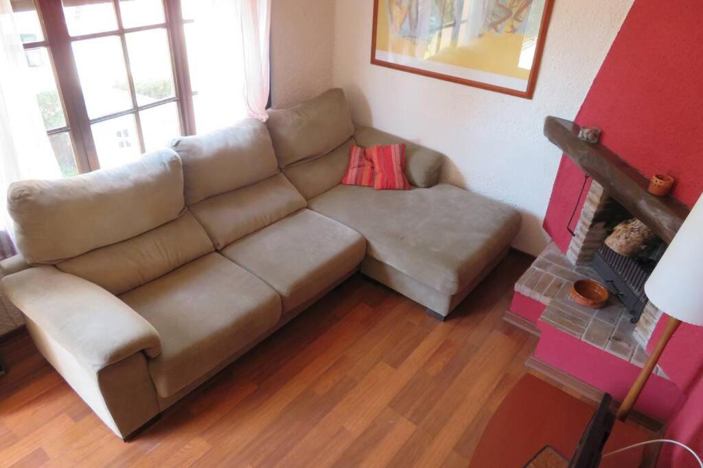 Torre vella 157 with views - Housity