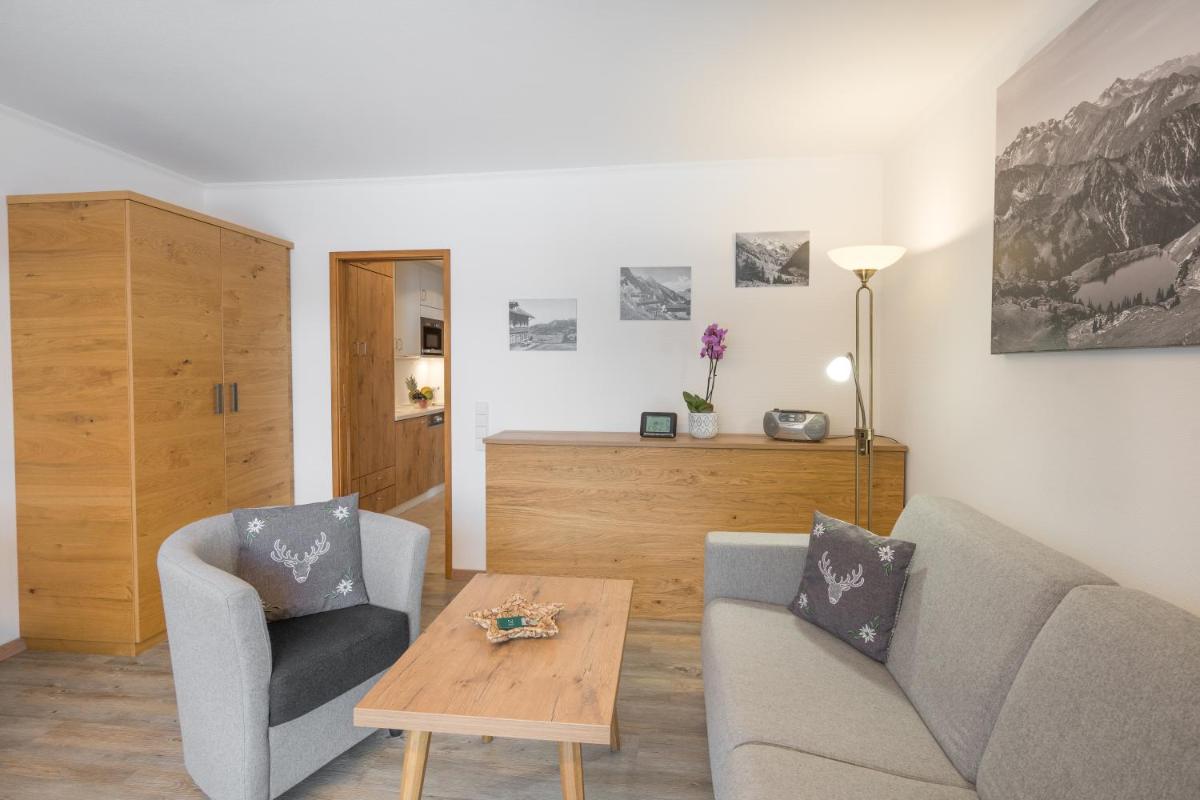 Oberstdorfer Bergwelt 213 - Housity