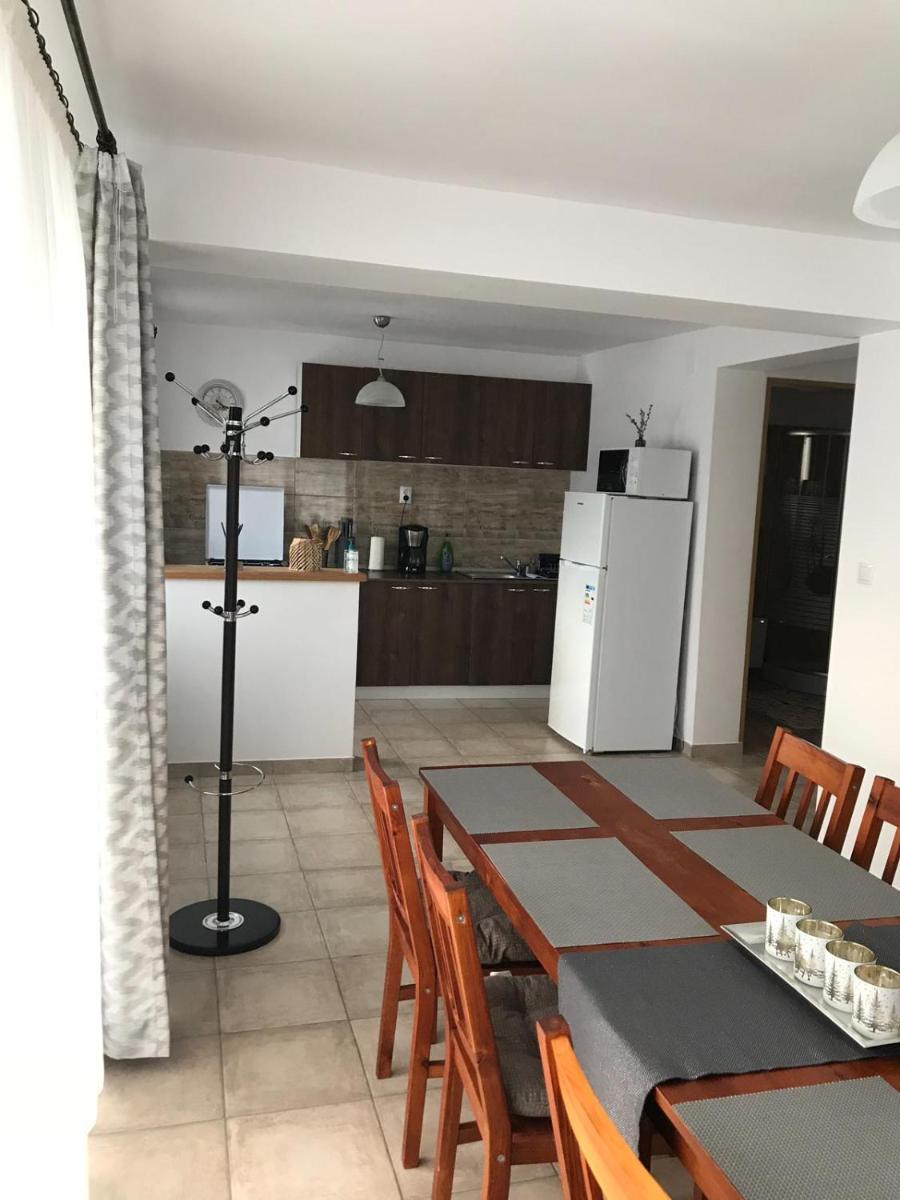 Cabana La Trei Brazi Carlibaba - Housity