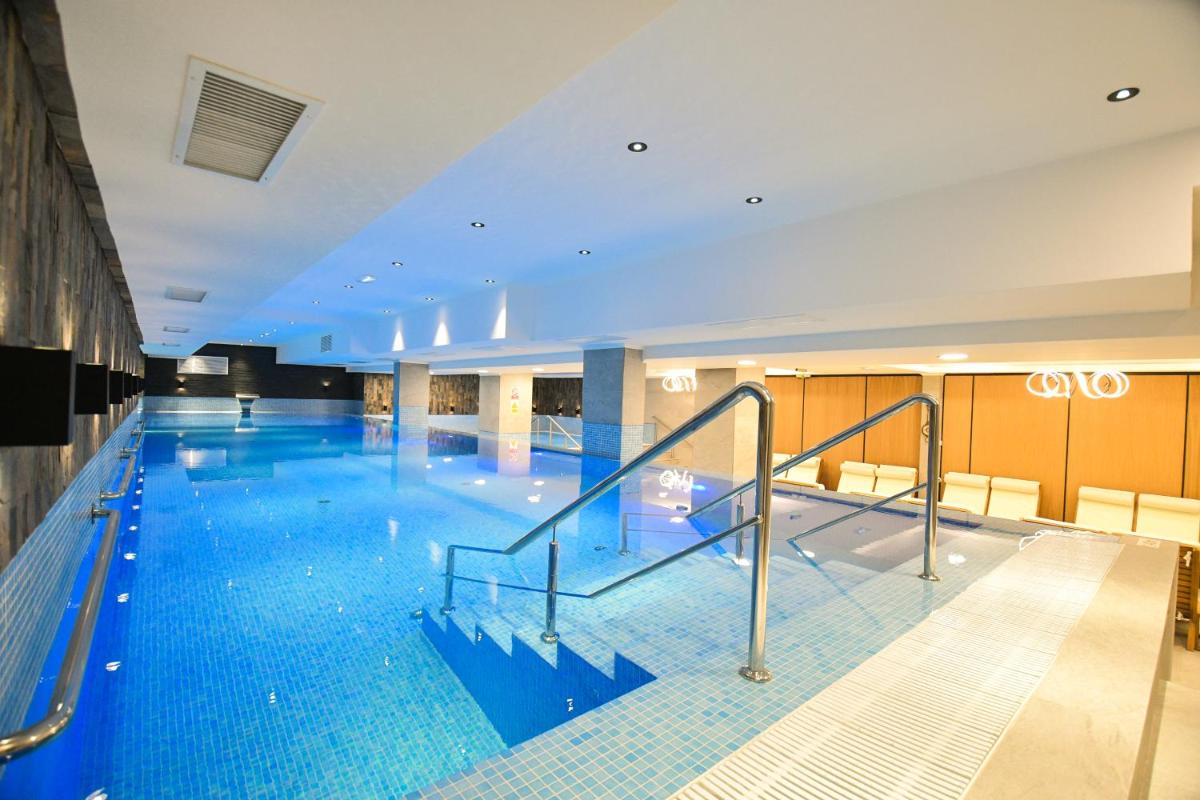 Mirage Resort & Spa - Housity