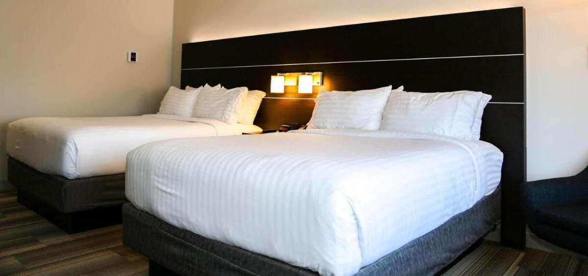 Holiday Inn Express & Suites Kingston-Ulster by IHG - Housity