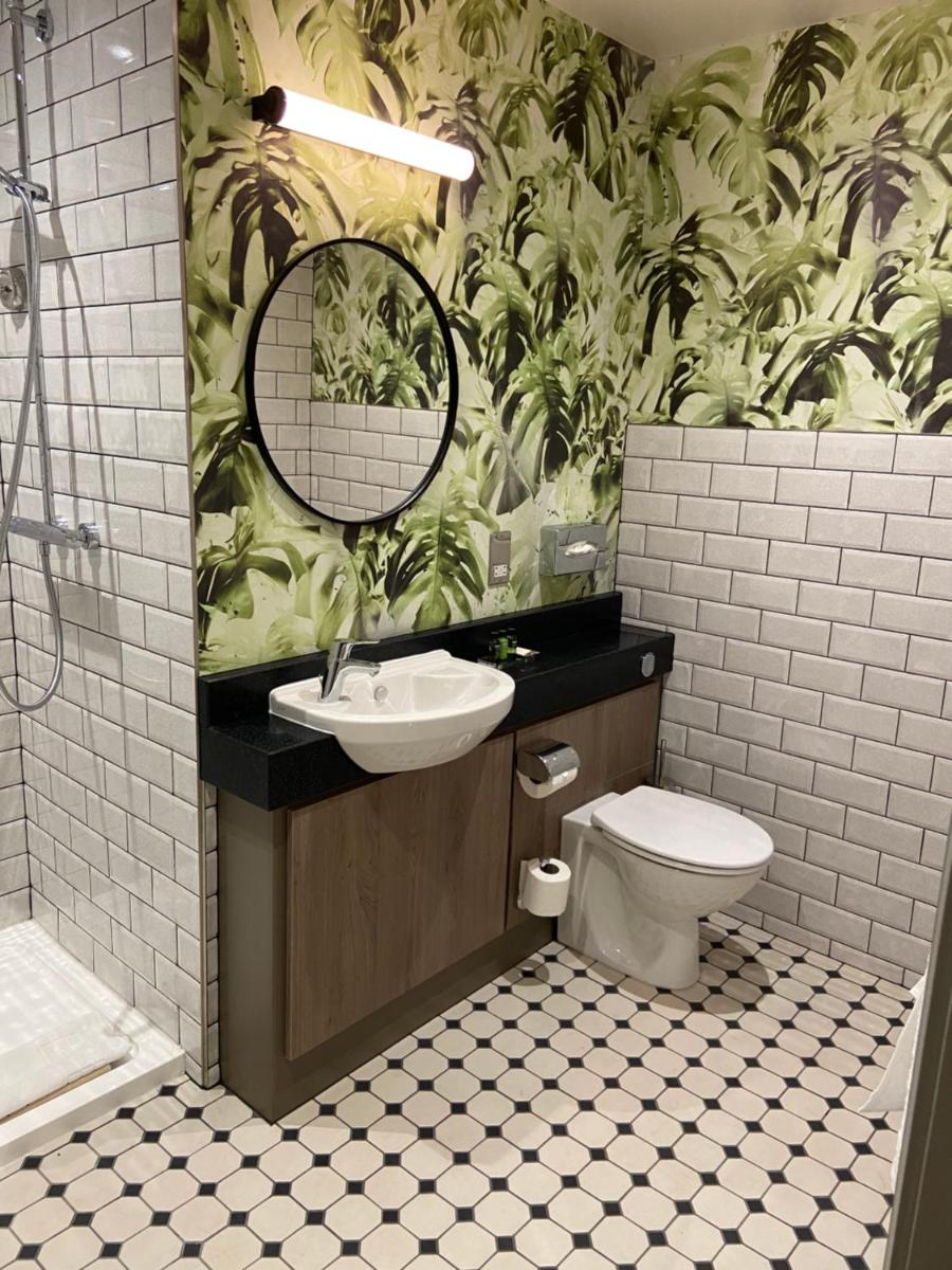 Caledonian Hotel - Housity